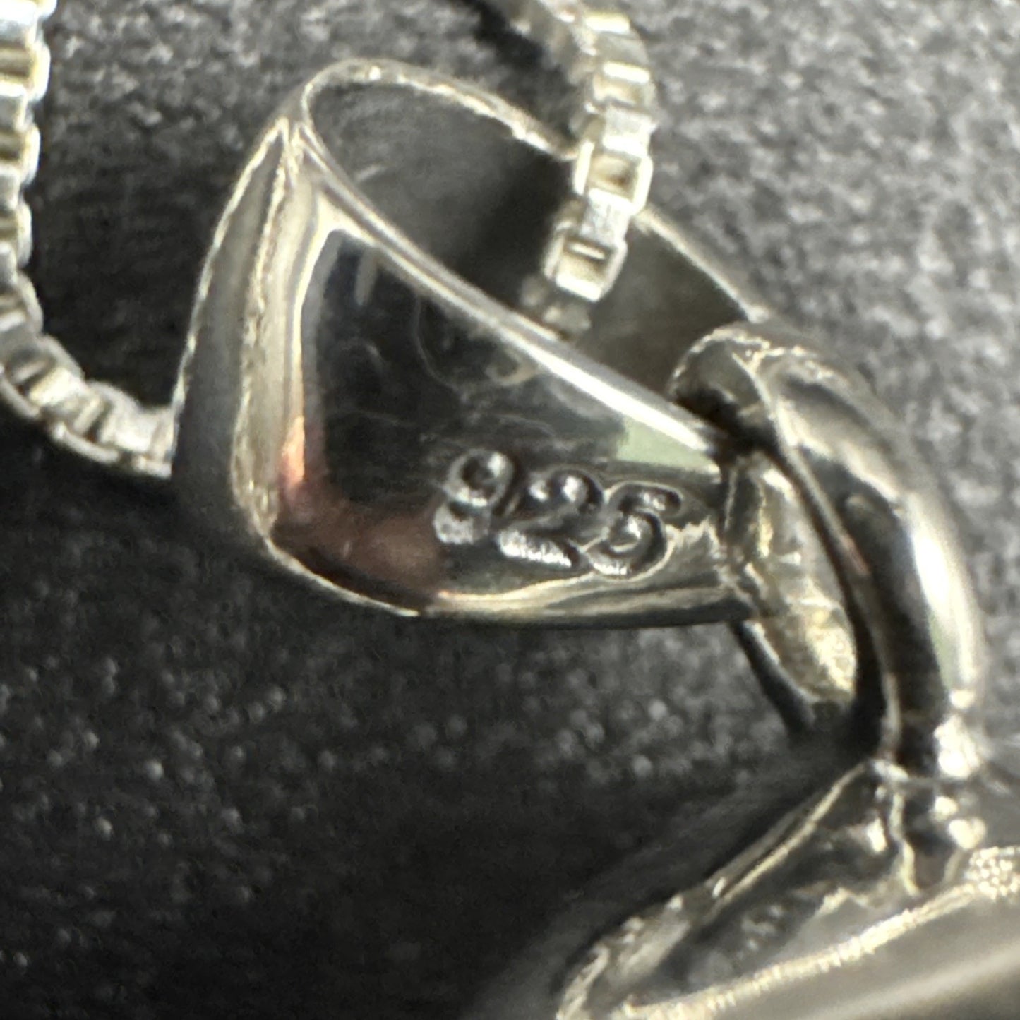 New Condition 20” Sterling Silver Skull Pendant Necklace 925