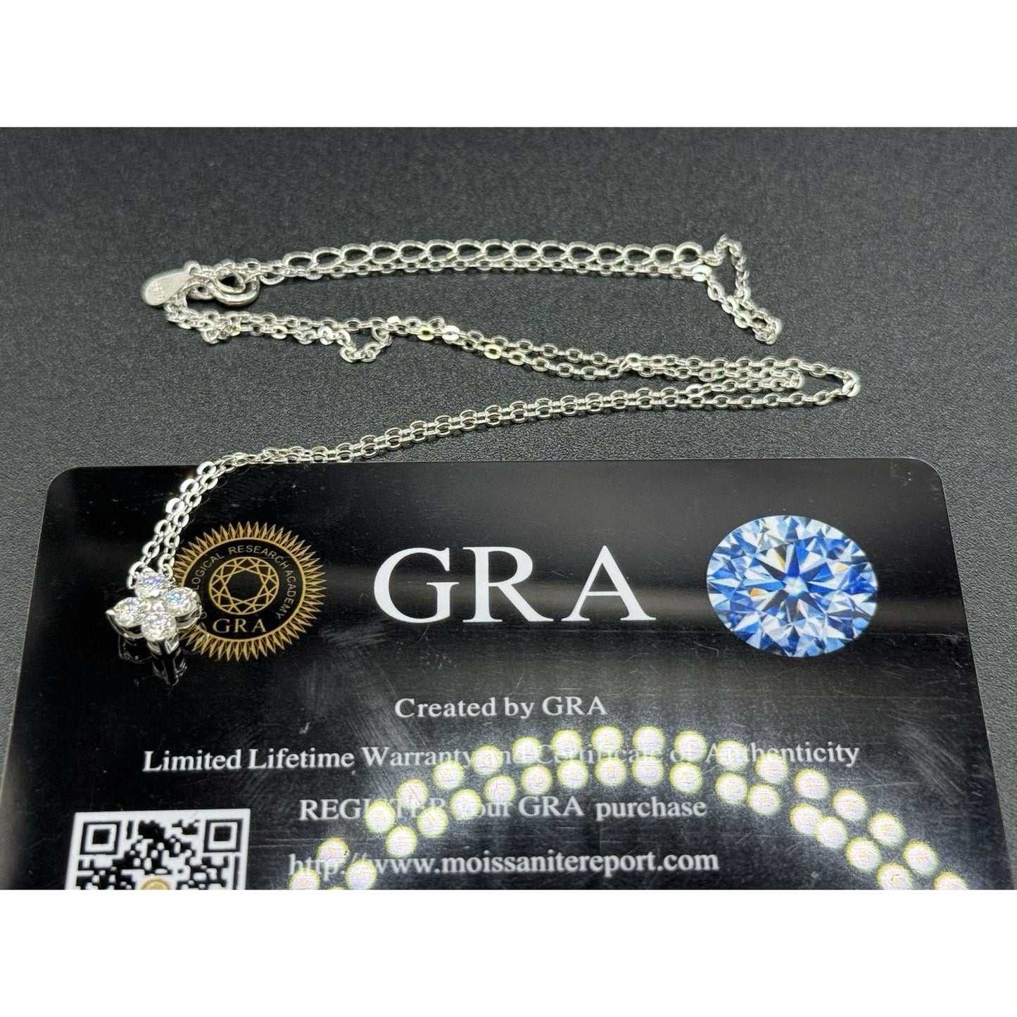 New Condition 18” Sterling Silver Moissanite Clover Pendant Necklace GRA