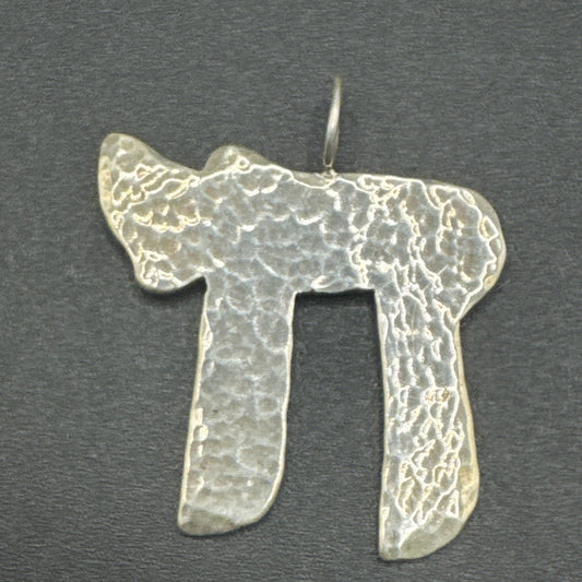 Retro Sterling Silver Chai Pendant 925 Q29