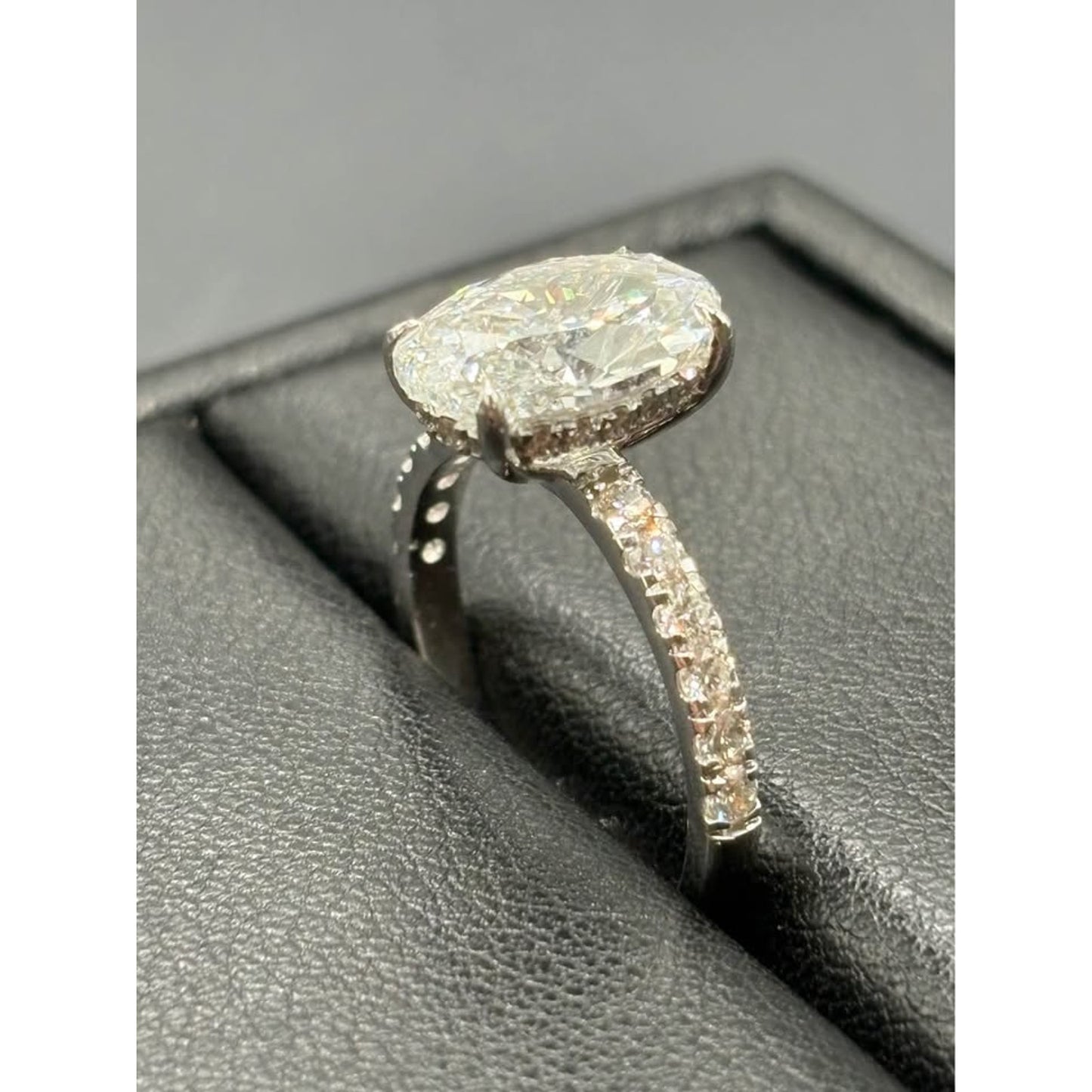 Brand New 14k White Gold 3.01 Oval Brilliant Lab Grown Ring E Color VS1 Clarity IGI 3.54 Total Weigh