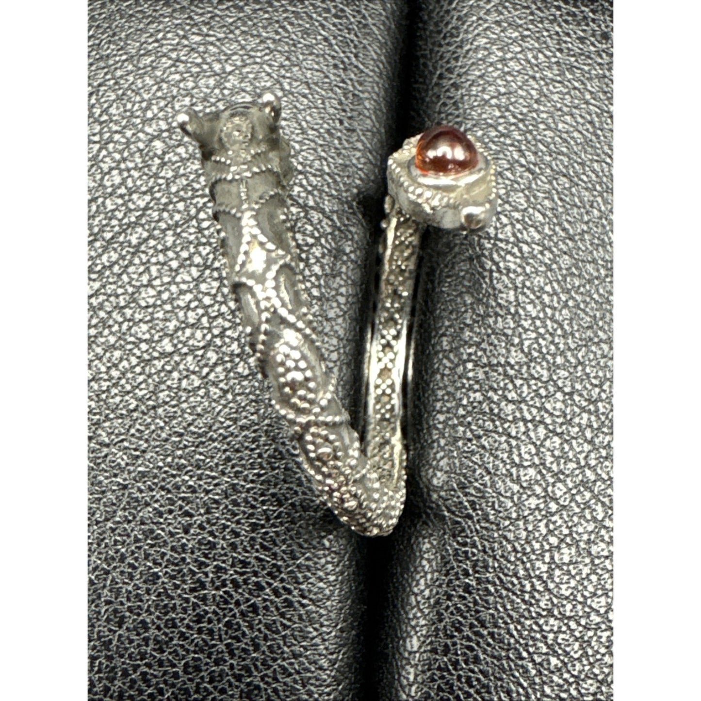 New Condition Sterling Silver Bypass Dragon Ring Size 8 Glass