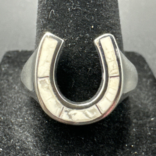 New Condition Sterling Silver White Buffalo Horseshoe Luck Ring 925 Size 9.50