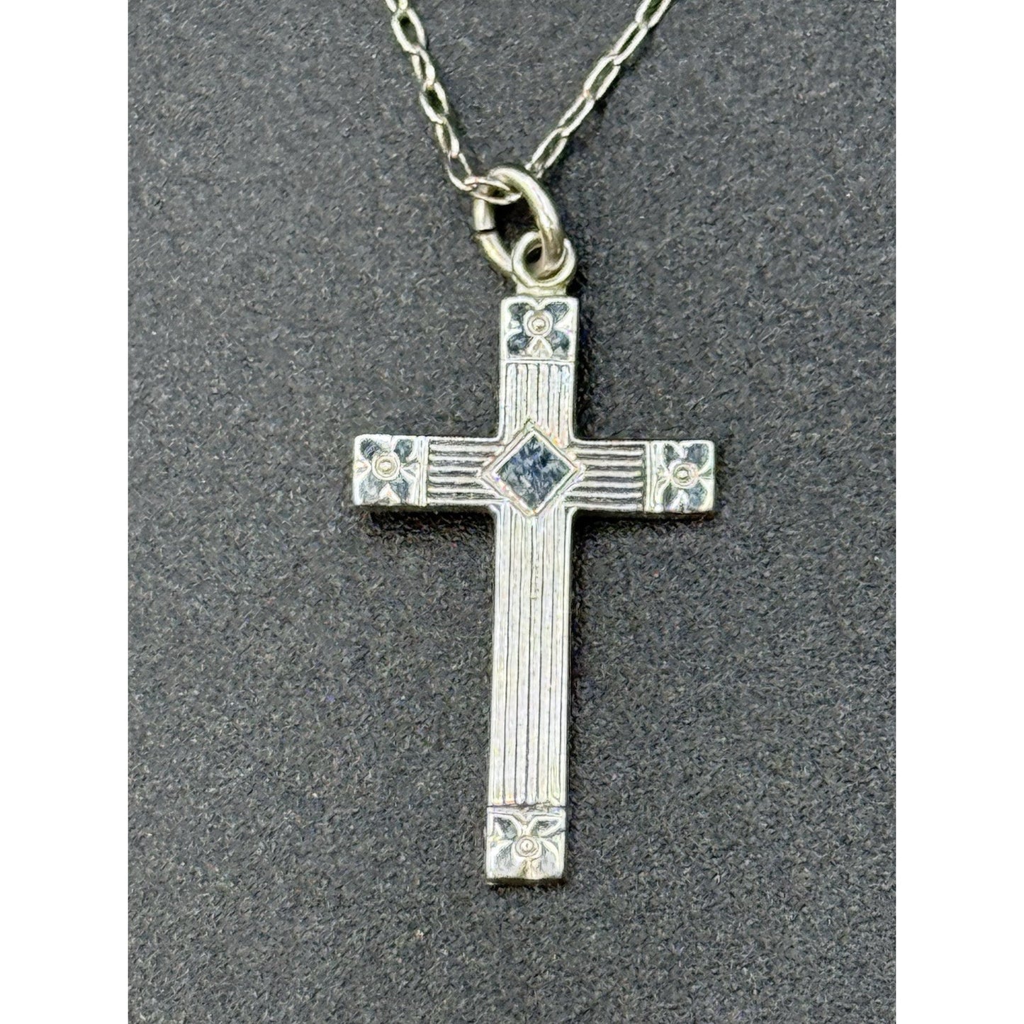 22” Vintage Sterling Silver Theda Cross Pendant Necklace 925 P11