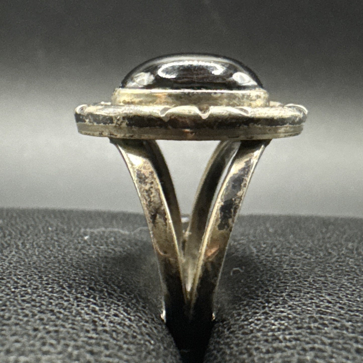 Vintage Southwestern Sterling Silver Onyx Ring 925 Size 8 Q28