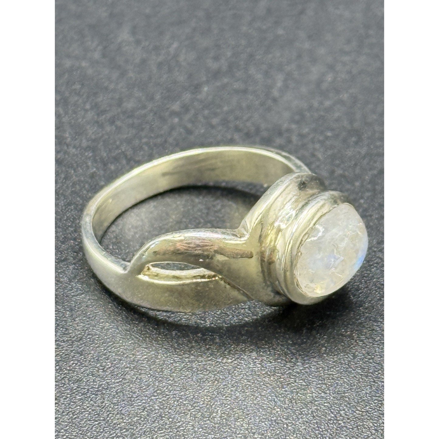 New Condition Sterling Silver Moonstone Ring Size 7.00 925