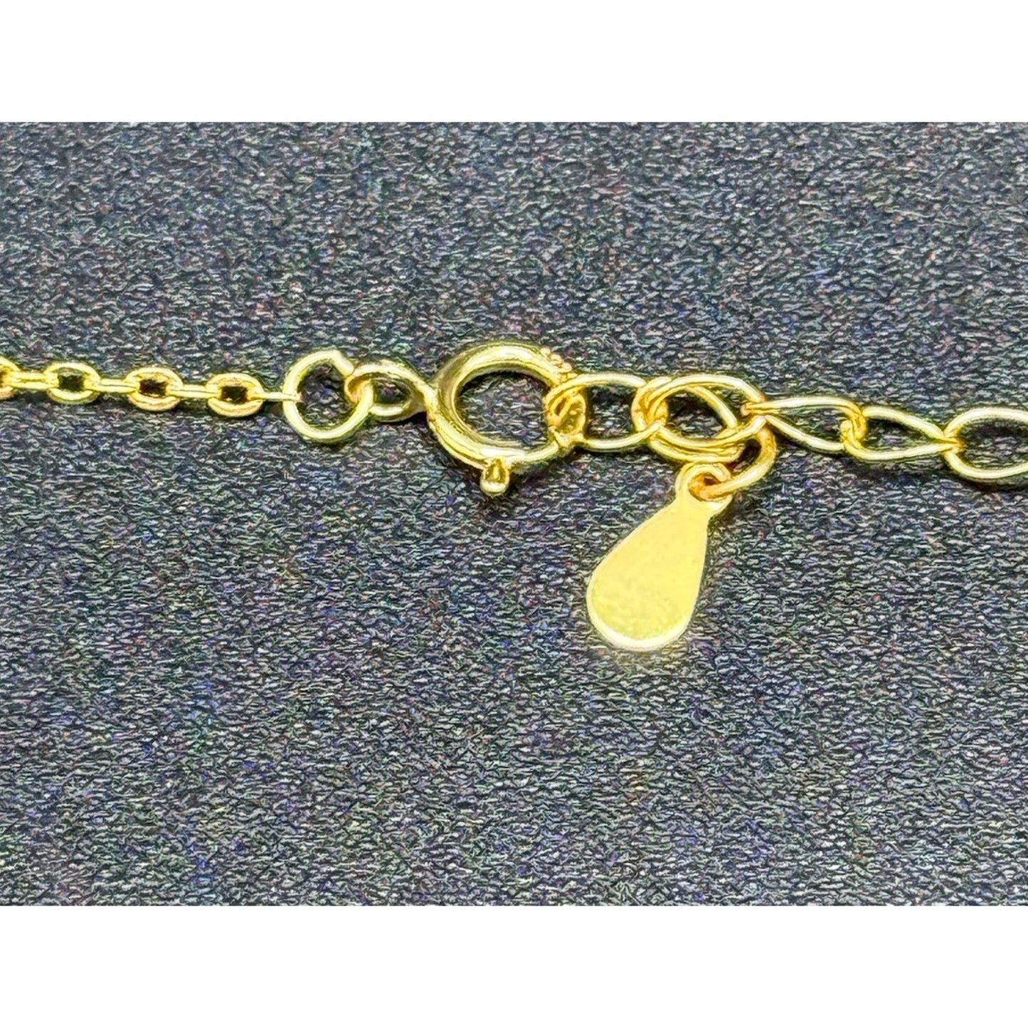 New Condition 18” Gold Sterling Silver Moissanite Clover Pendant Necklace GRA