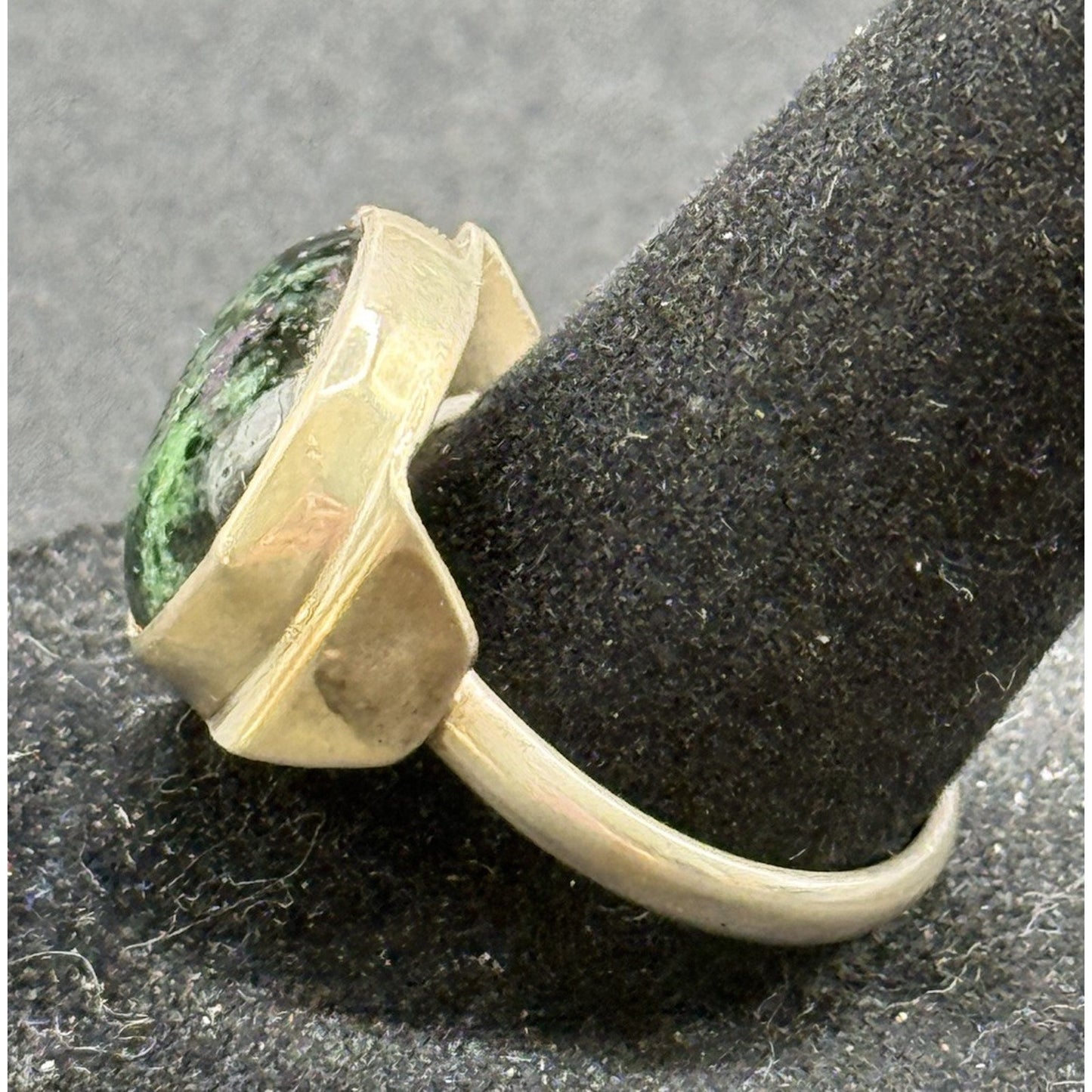 Vintage Sterling Silver Ruby Zoisite Ring Size 8.25 Q16