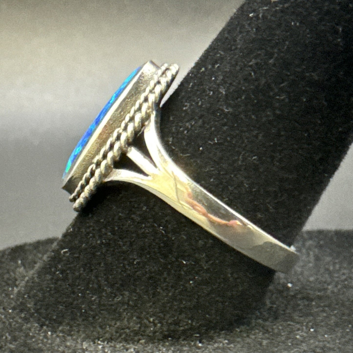 New Condition Sterling Silver Lab Created Blue Opal Ring 925 Size 7