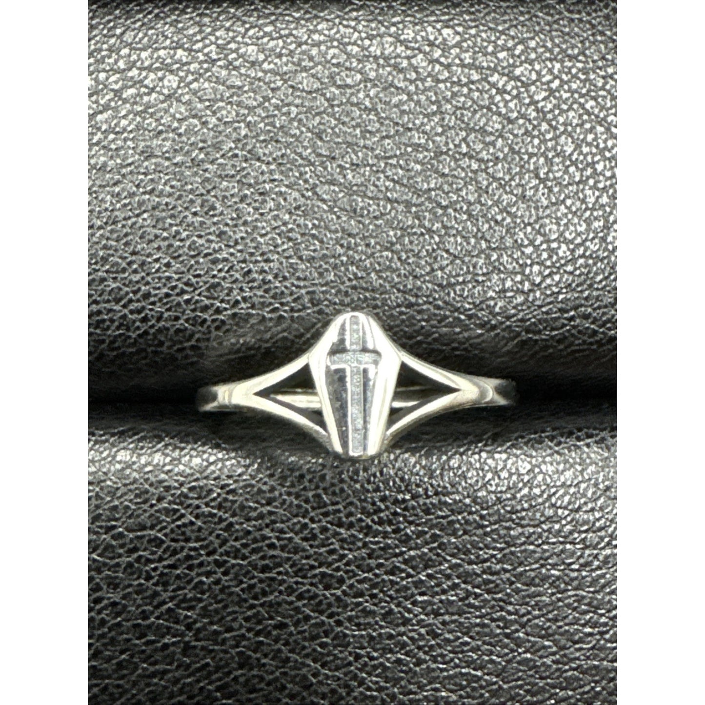 New Condition Sterling Silver Dainty Coffin Cross Ring 925 Size 7