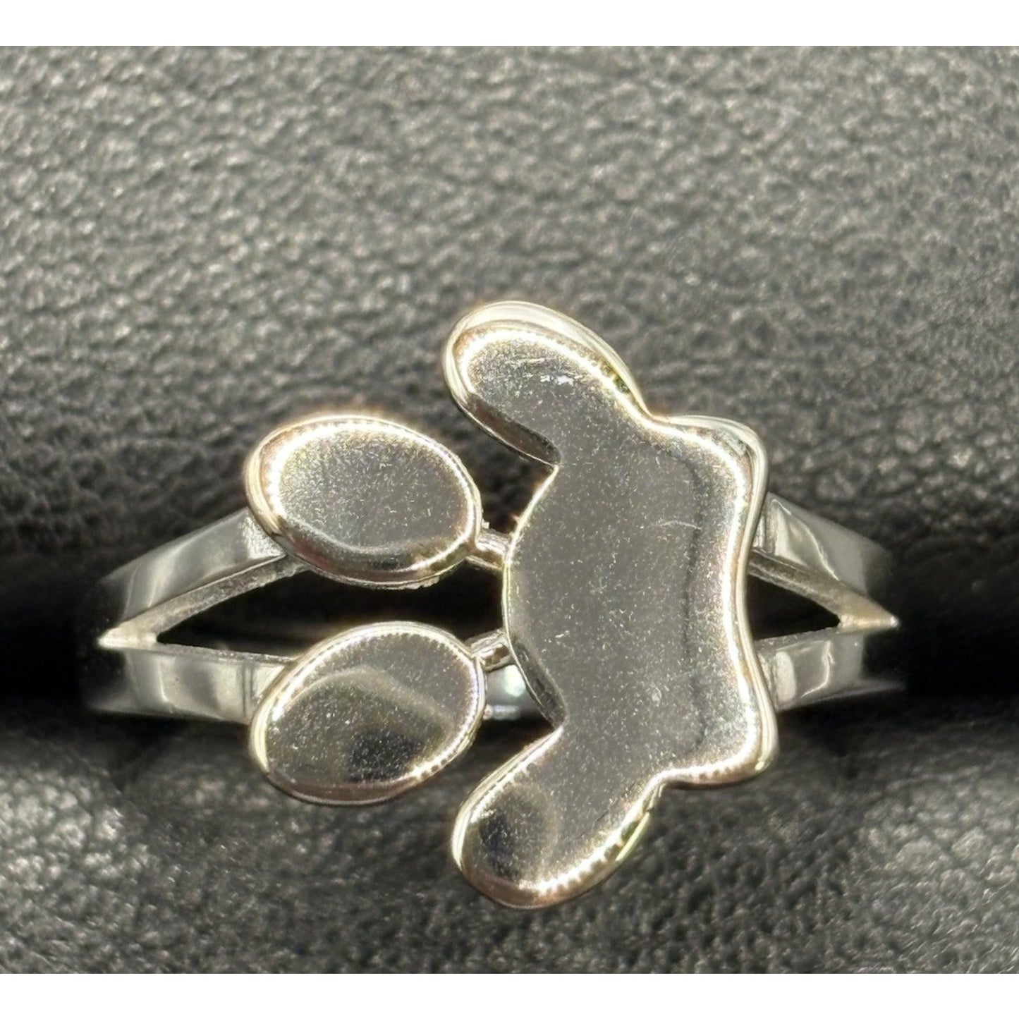 New Condition Sterling Silver Paw Print Ring Size 9 Adjustable