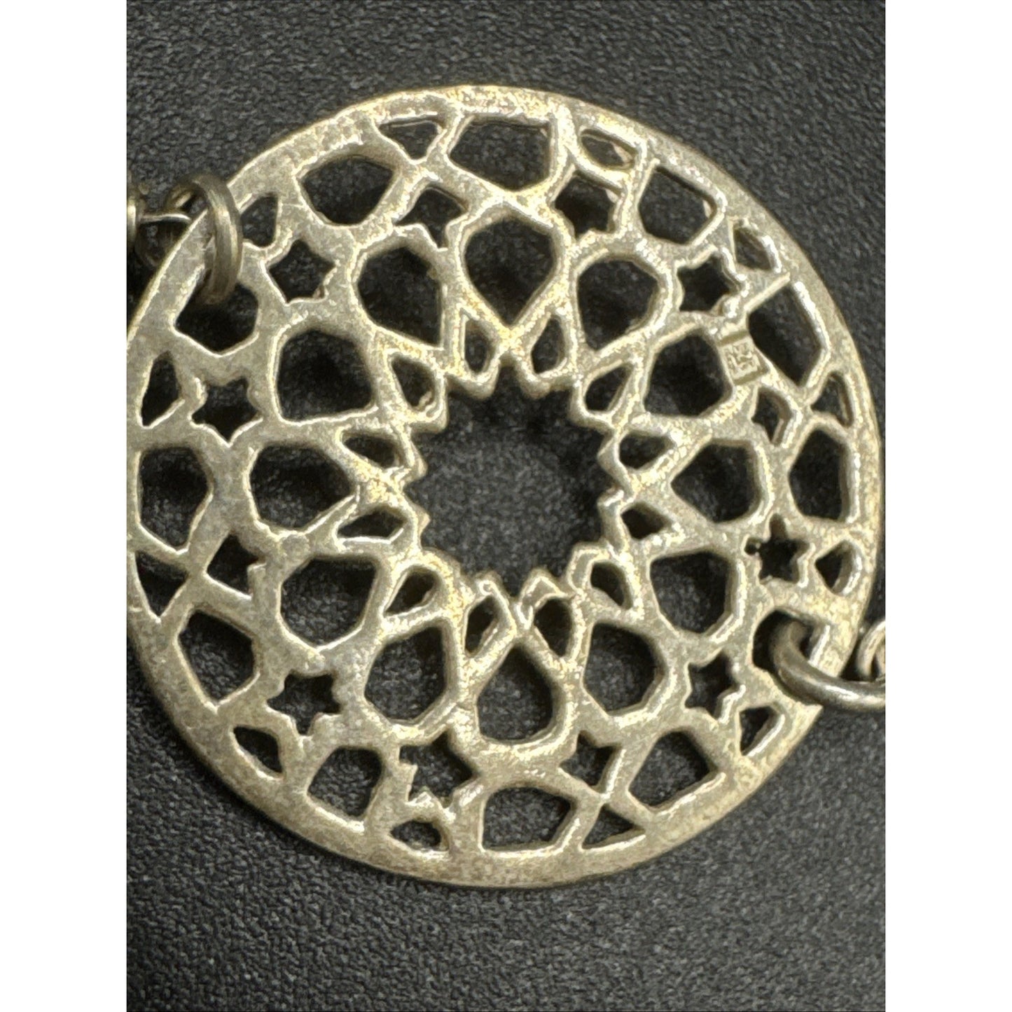 7.5” Sterling Silver Openwork Medallion Pearl Bracelet 925 T29