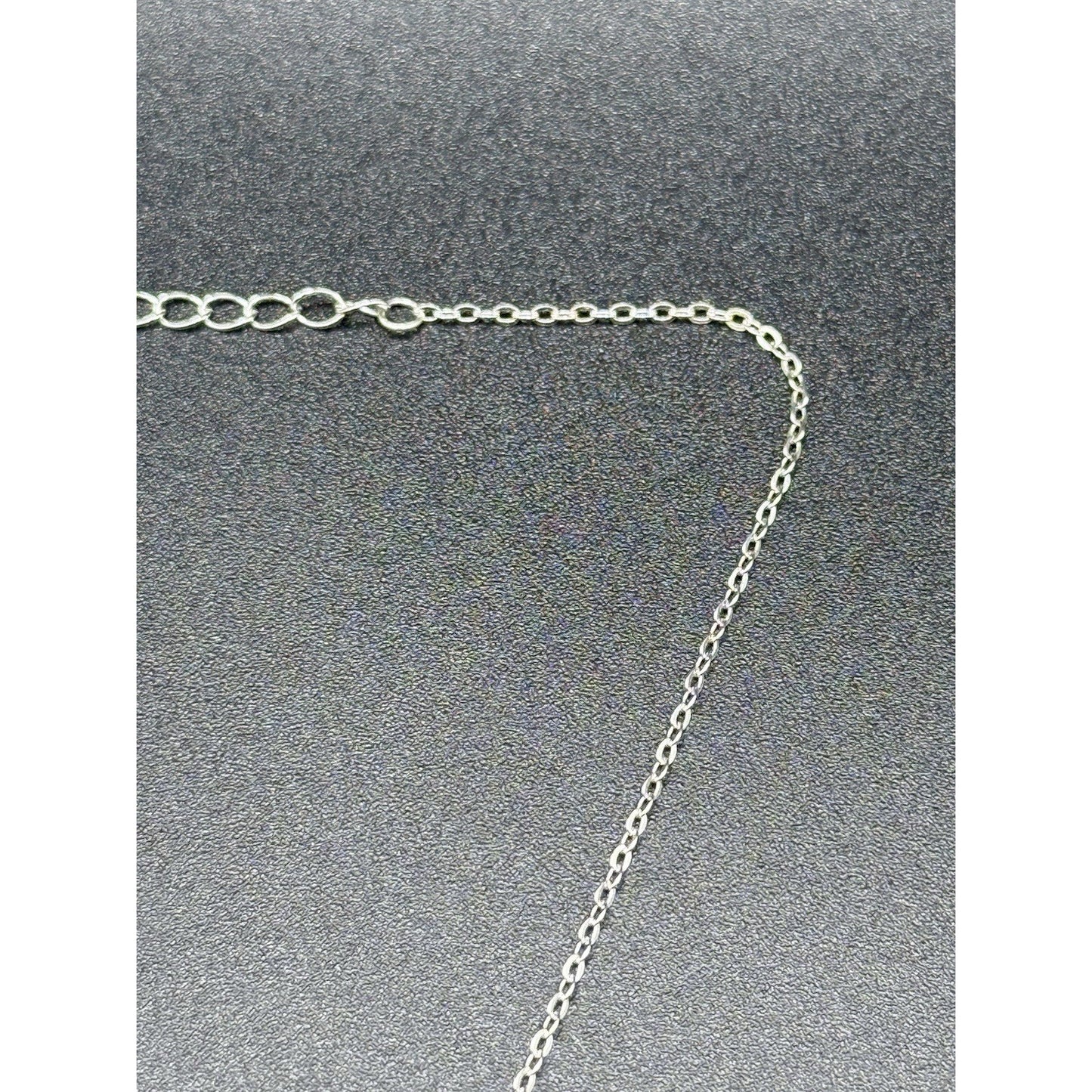 New Condition 18” Sterling Silver Moissanite Clover Pendant Necklace GRA