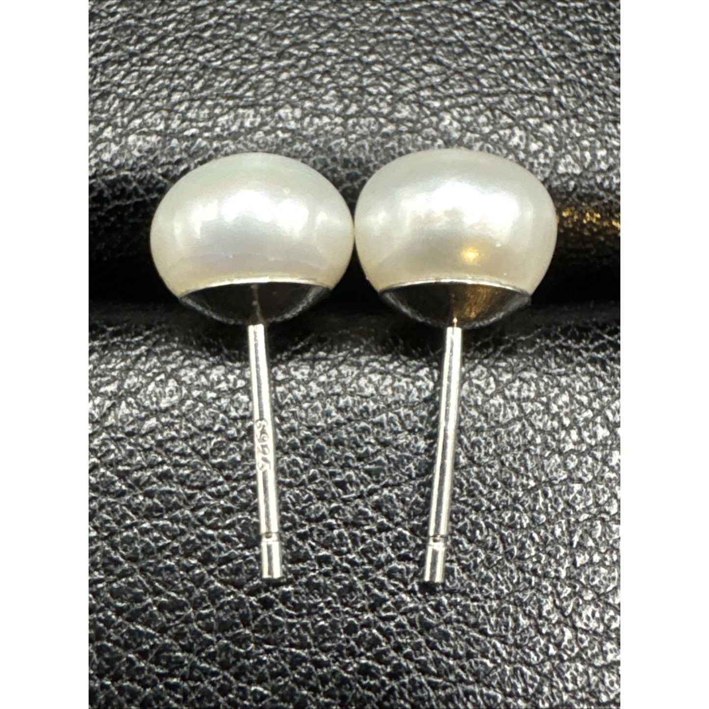 New Condition Sterling Silver Freshwater Pearl 8mm Stud Earrings 925