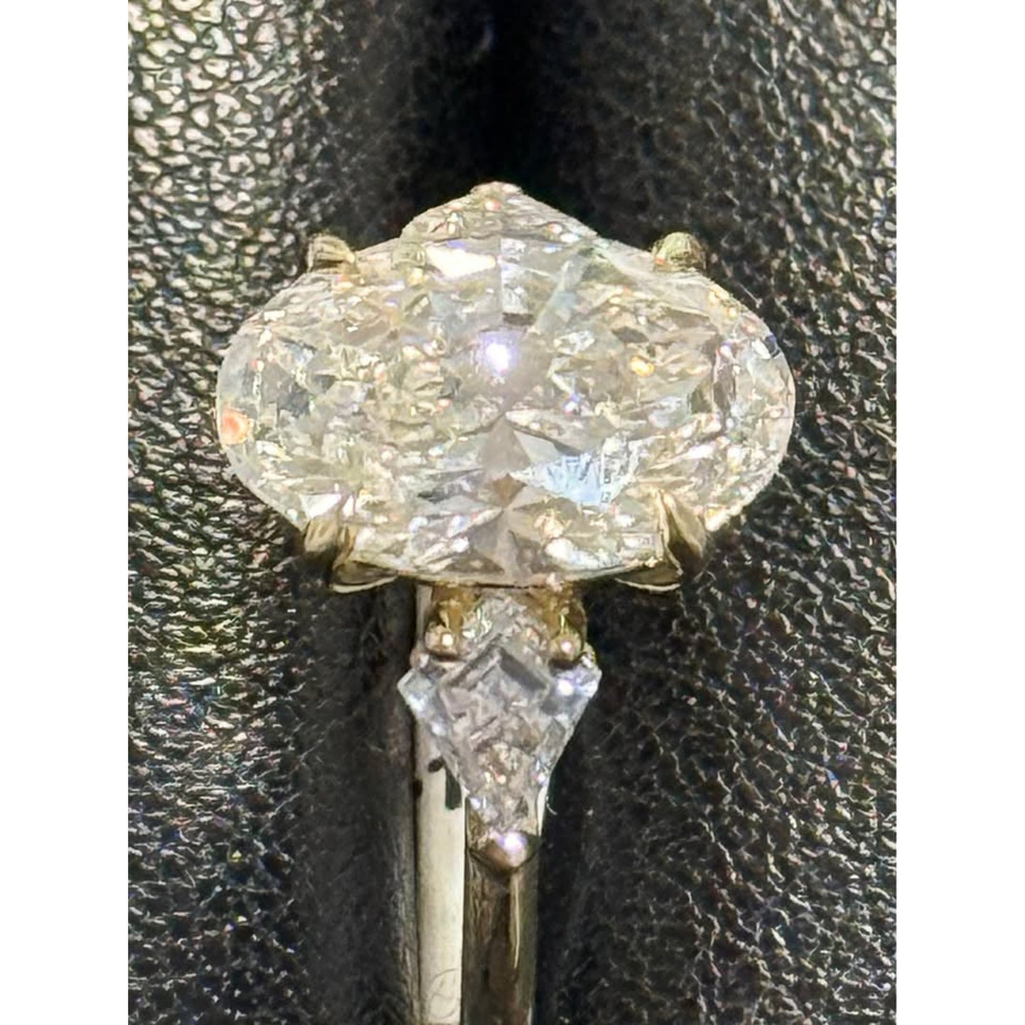 14k Yellow Gold 3.03 Oval Lab Grown Diamond Ring Kite Sides E Color VVS2 Clarity