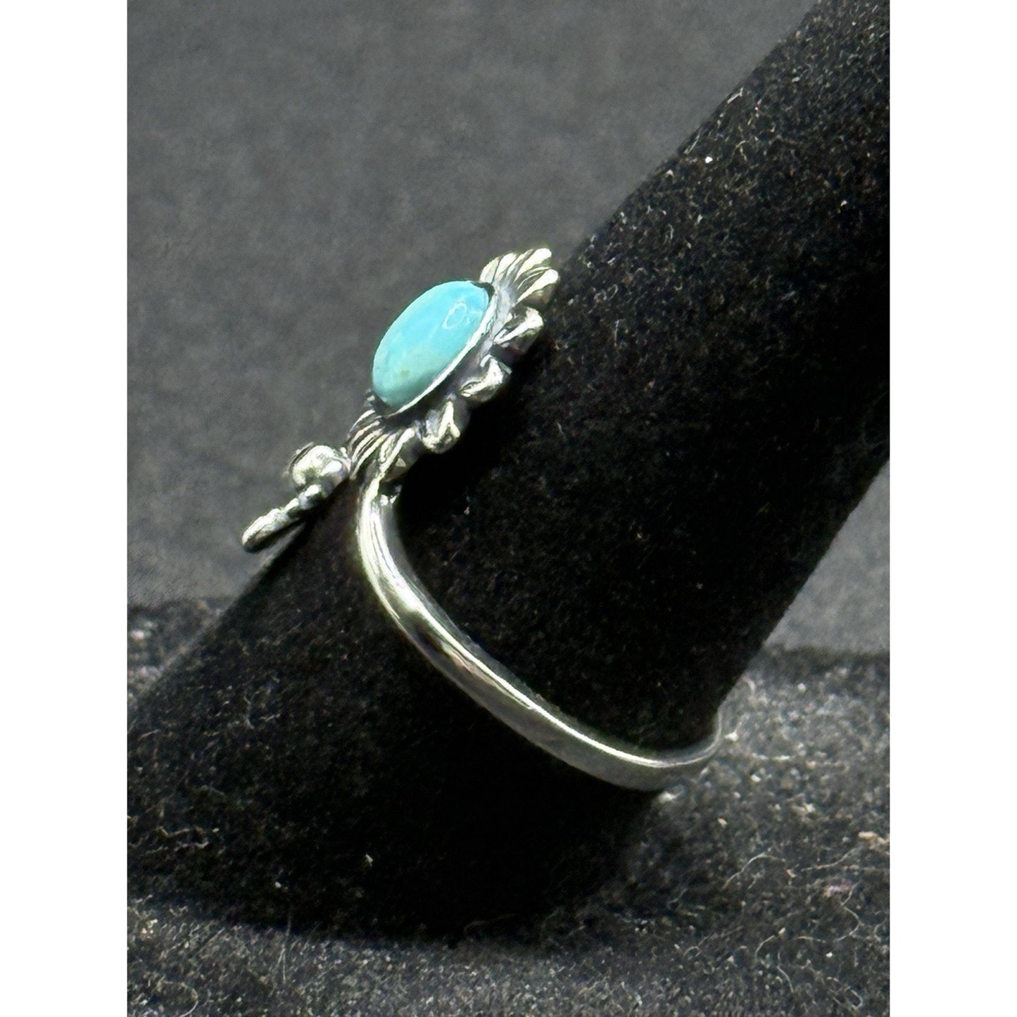 New Condition Sterling Silver Turquoise Flower Bee Ring Size 7.00 Adjustable