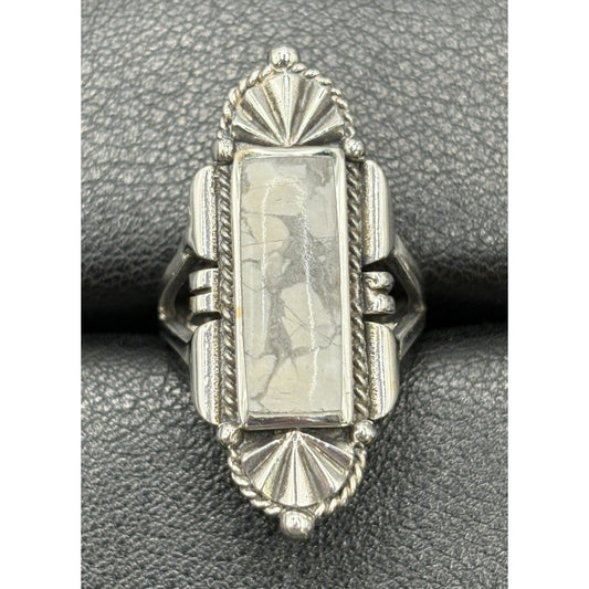 New Condition White Buffalo Sterling Silver Ring Size 6