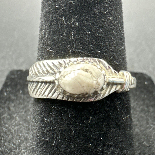New Condition White Buffalo Sterling Silver Feather Ring 925 Size 7