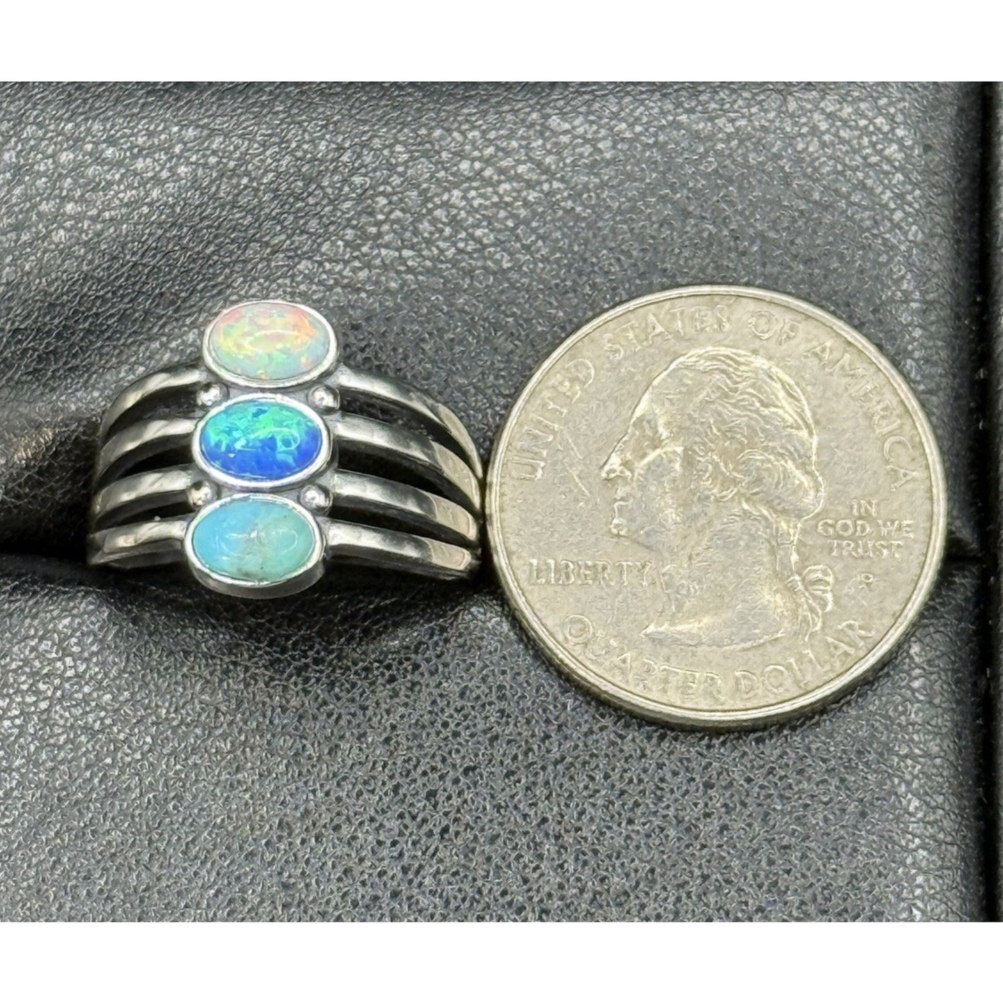 New Condition Sterling Silver Lab Opal Turquoise Split Ring Size 7.00