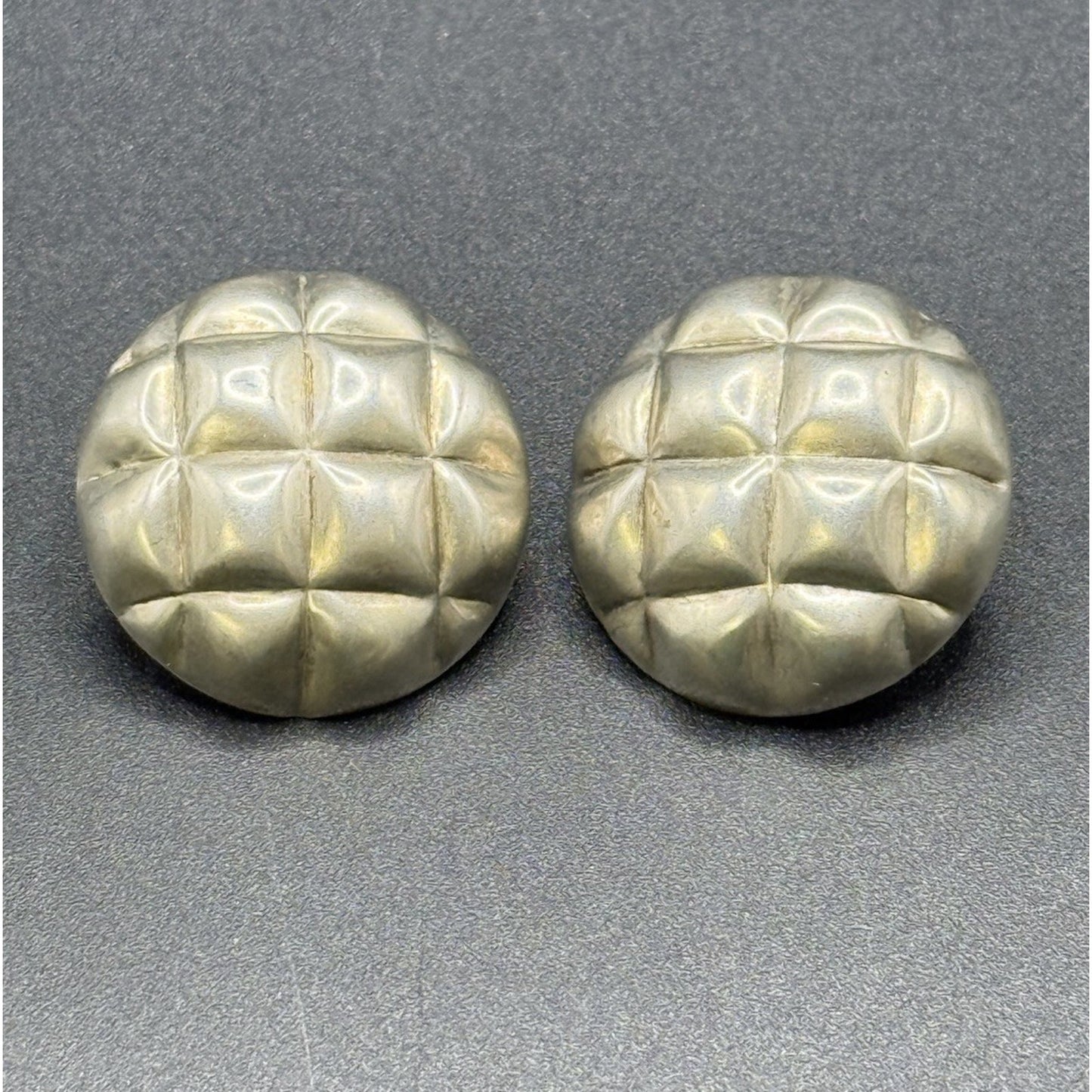 Vintage 25MM Sterling Silver Quilted Button Earrings 925 Q21