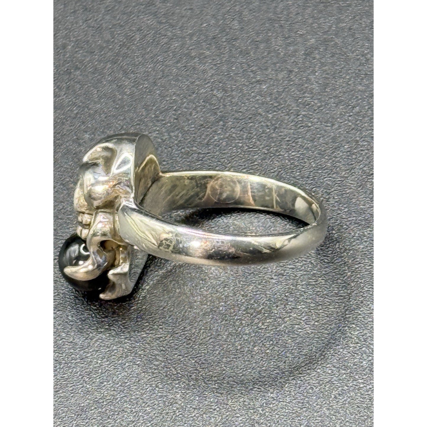 New Condition Sterling Silver Onyx Skull Ring Size 7.00