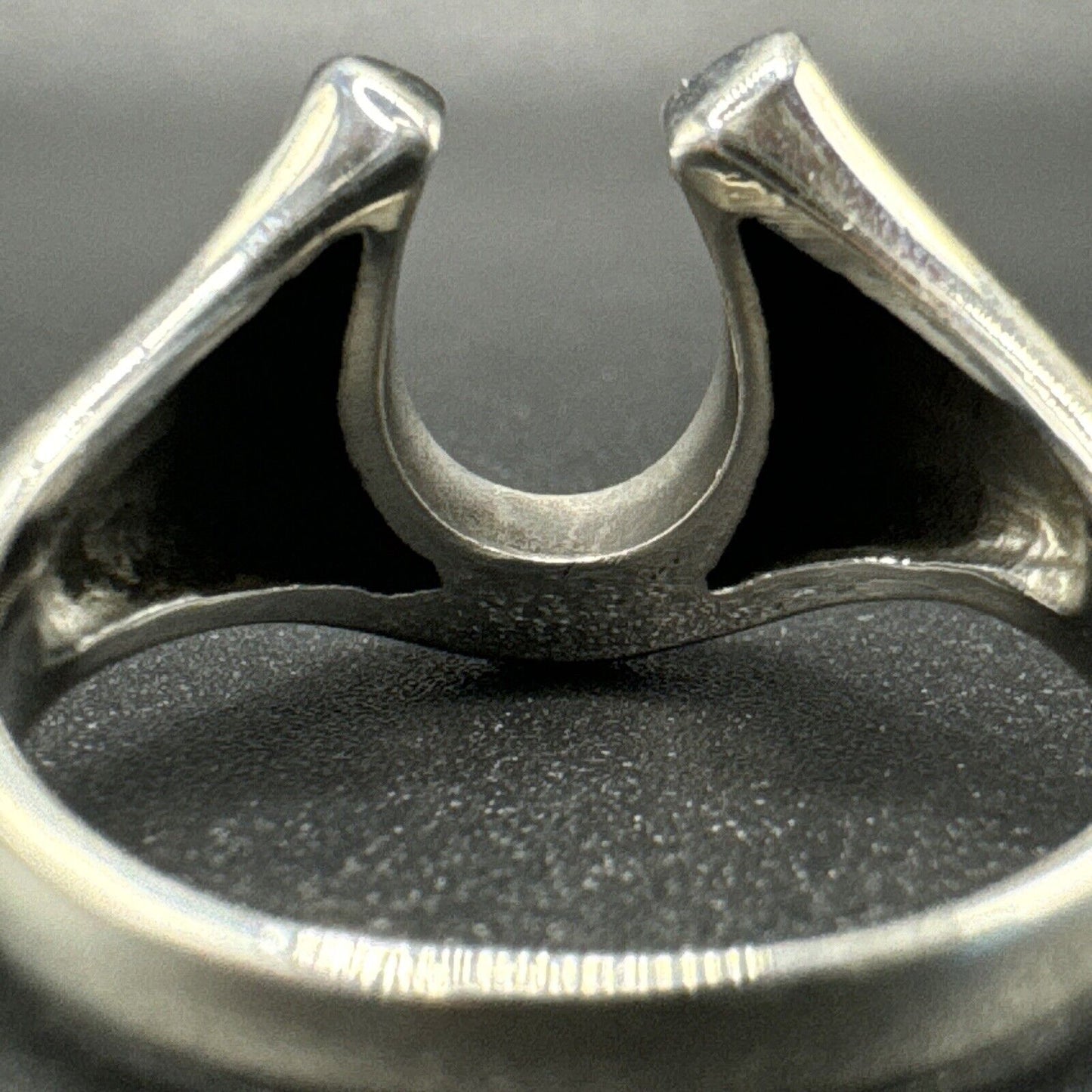 New Condition Sterling Silver Lapis Horse Shoe Good Luck Ring 925 Size 9.25
