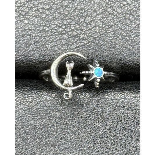 New Condition Sterling Silver Moon Cat Lab Opal Ring Size 7.00 Adjustable