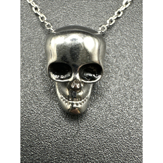 18” New Condition Sterling Silver Dainty Skull Pendant Necklace 925