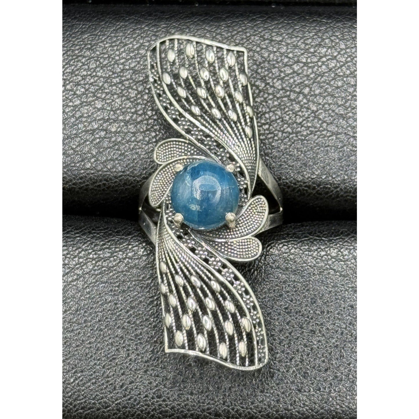 Excellent Used Condition Sterling Silver Genuine Apatite Ring Size 7.00 Q2