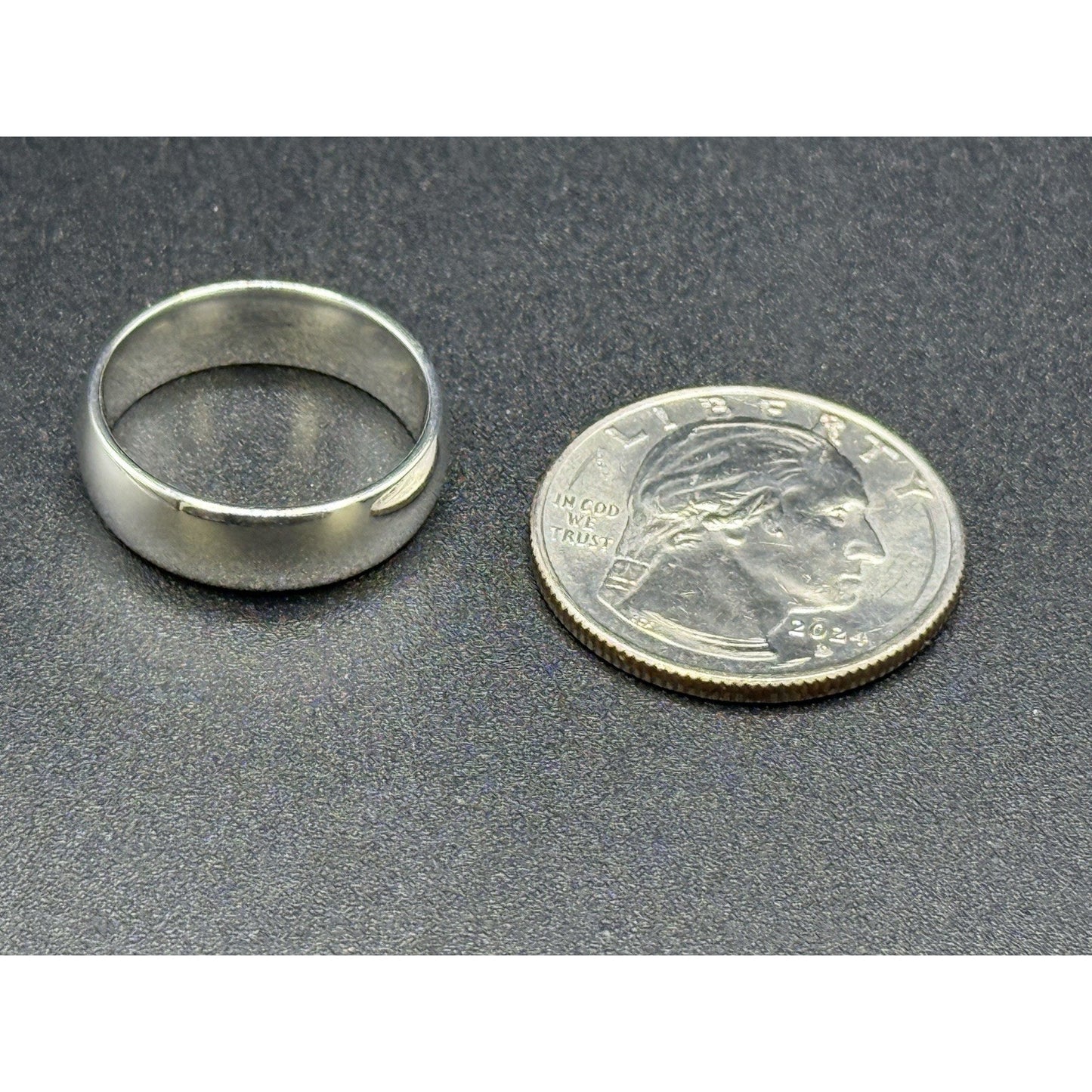 New Condition Sterling Silver 6MM Wedding Band Size 7.00