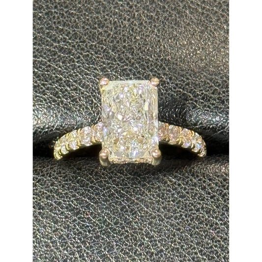 Brand New 14k Yellow Gold 3.10 Radiant Lab Grown Diamond Ring E Color VVS2 Clarity IGI