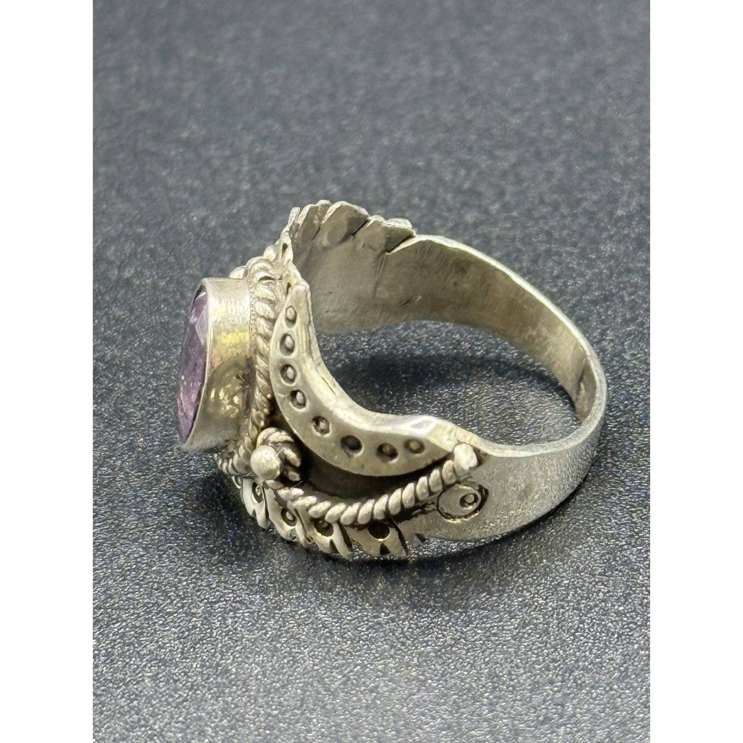 Vintage Sterling Silver Genuine Amethyst Ring Size 7.50 925 Q3