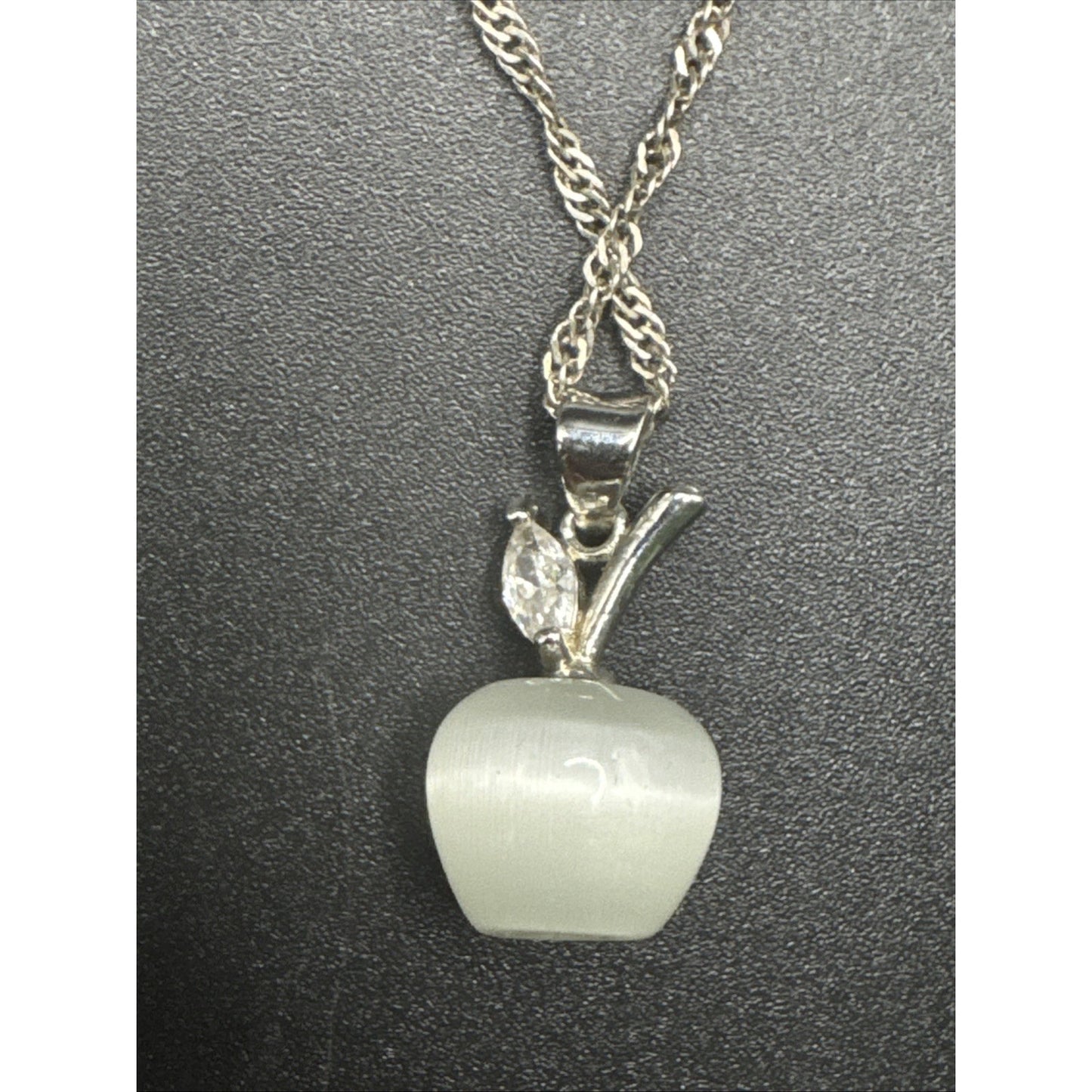 18” Cats Eye Glass CZ Apple Pendant 925 R9