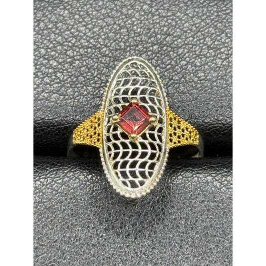 EUC Sterling Silver Genuine Garnet Two-Tone Filigree Ring Size 9.00 925 Q21