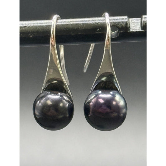 New Condition Sterling Silver Freshwater Black Pearl Dangle Earrings