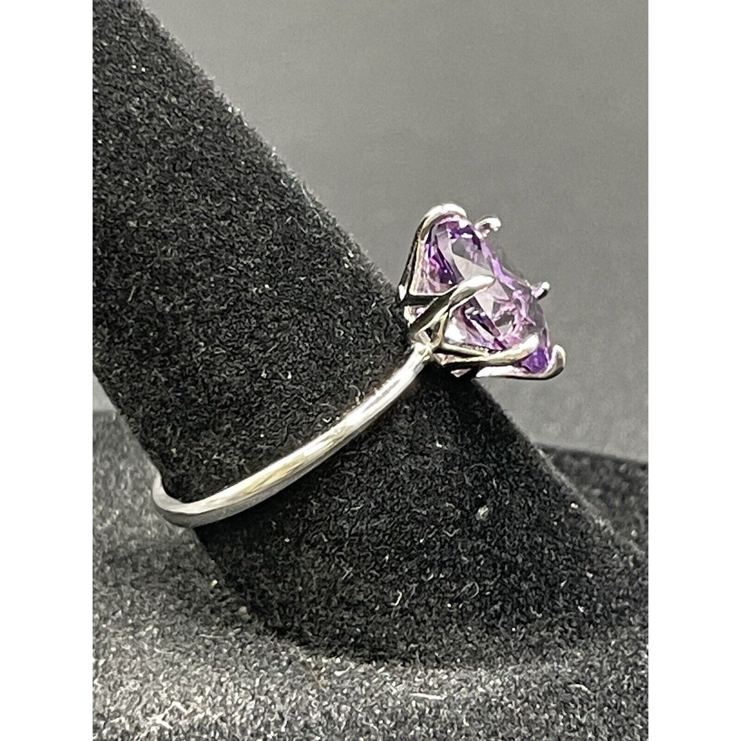 New Condition Sterling Silver Amethyst Solitaire 10x8MM Ring Size 6.00