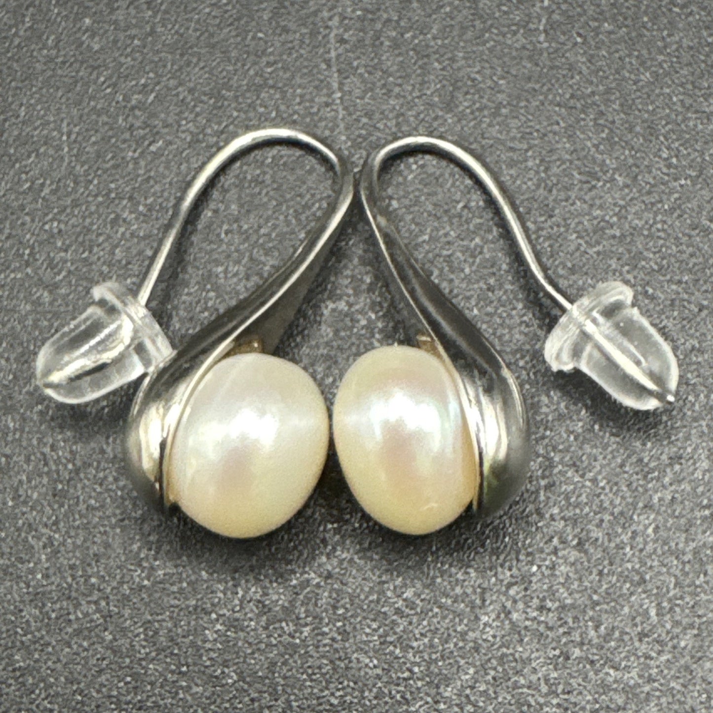 New Condition Sterling Silver Freshwater Pearl Drop Earrings 925