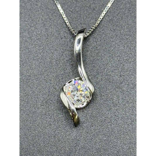 New Condition 18” Sterling Silver Moissanite Modernist Pendant Necklace GRA