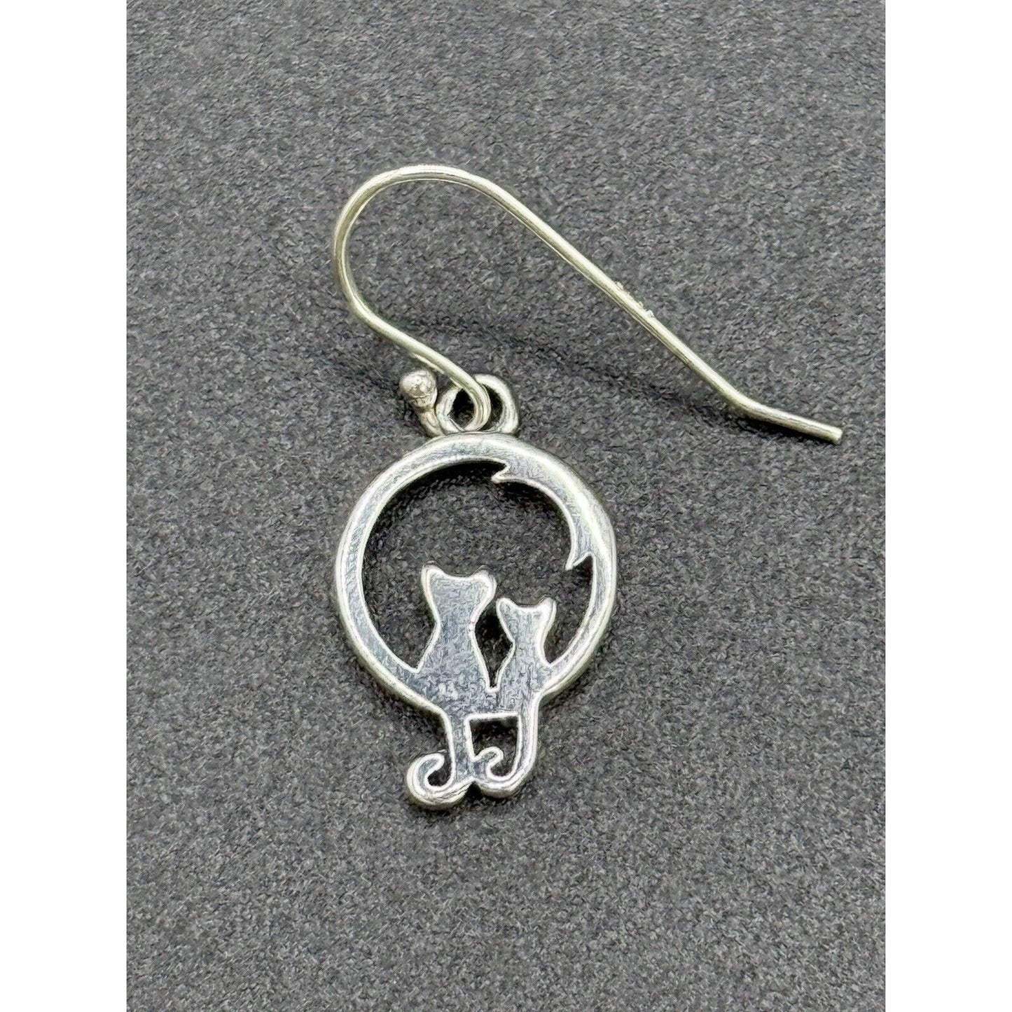 New Condition Sterling Silver Two Cats Dangle Earrings 925