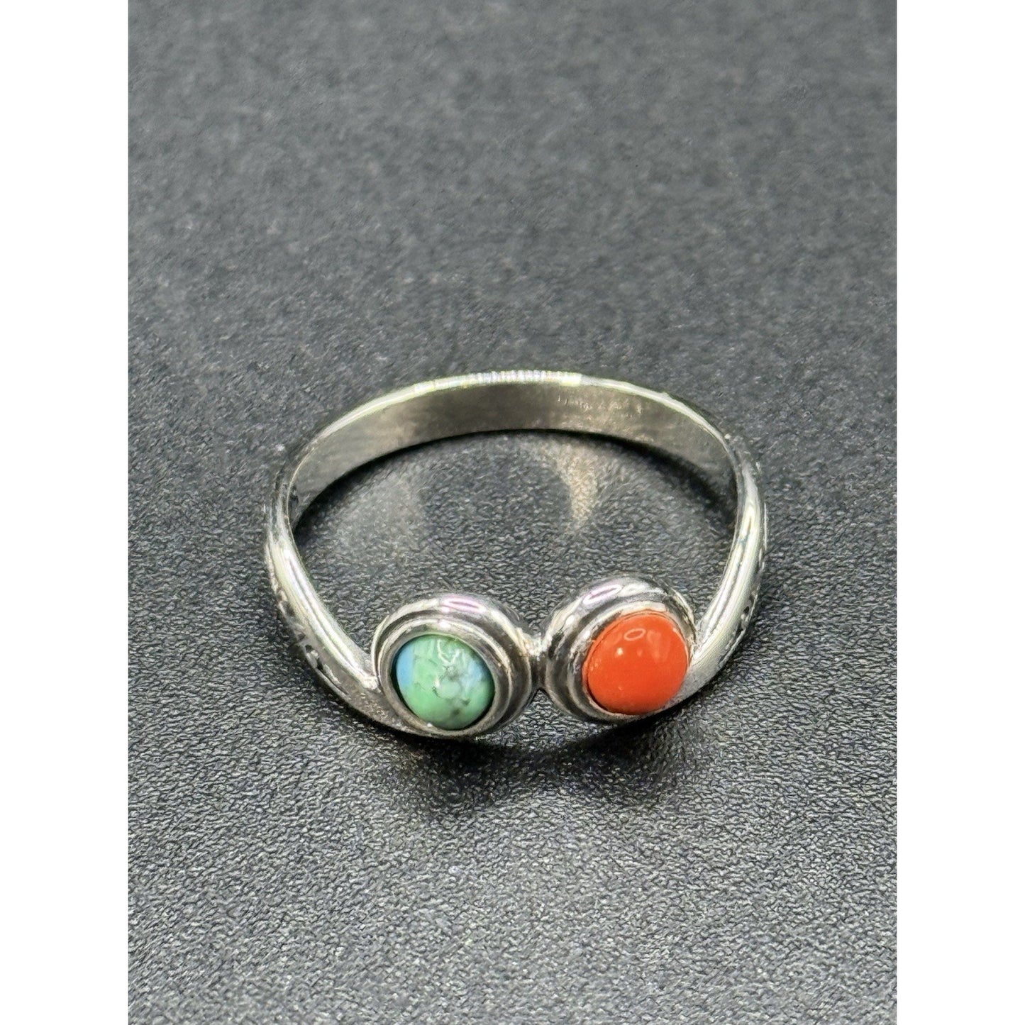 New Condition Sterling Silver Turquoise Coral Ring Size 7.00