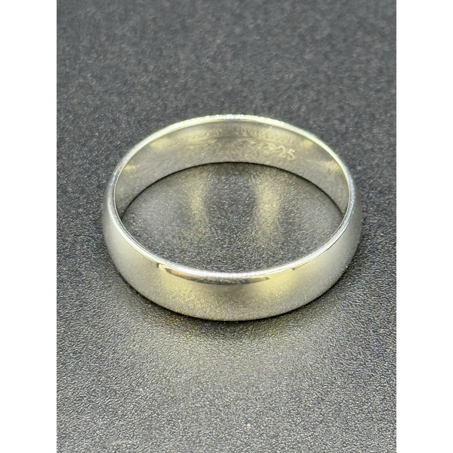 New Condition Sterling Silver 6MM Comfort Fit Wedding Band Size 13