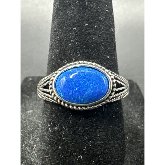 New Condition Sterling Silver Side Cabachon Lab Blue Opal Ring 925 Size 7