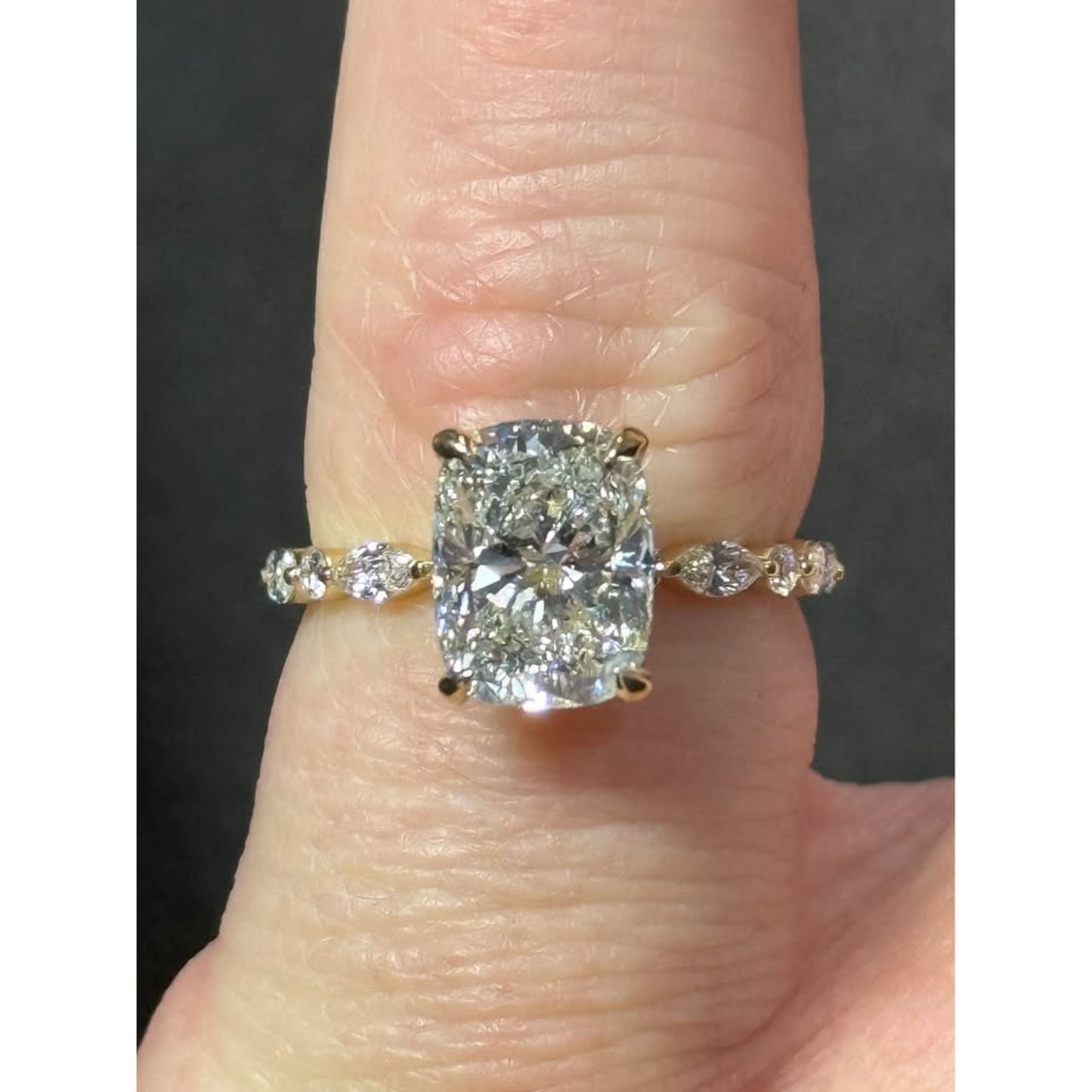 Brand New 14k Yellow Gold 3.01 Cushion Cut Lan Grown Diamond Ring E Color VVS2 Clarity IGI