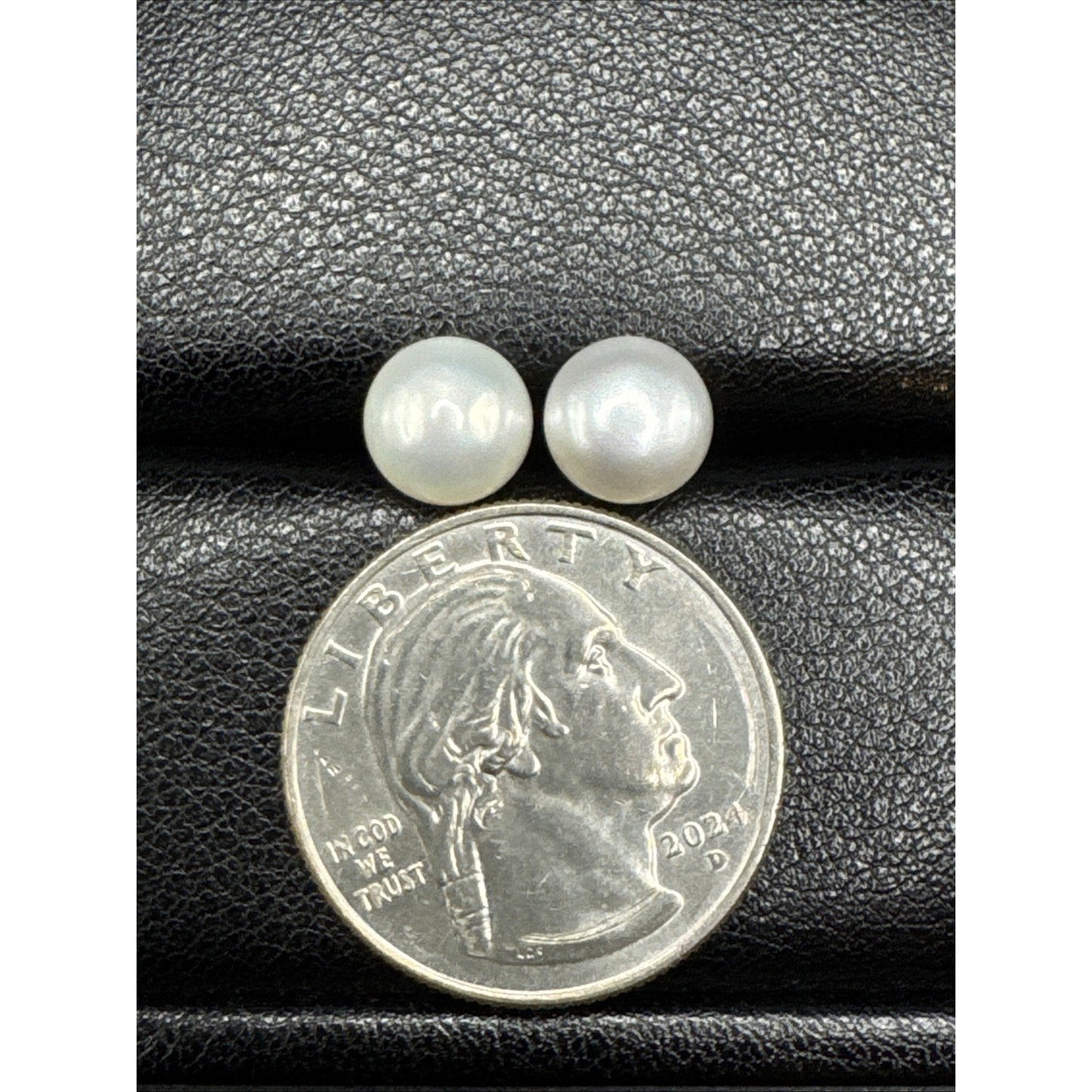 New Condition Sterling Silver Freshwater Pearl 8mm Stud Earrings 925
