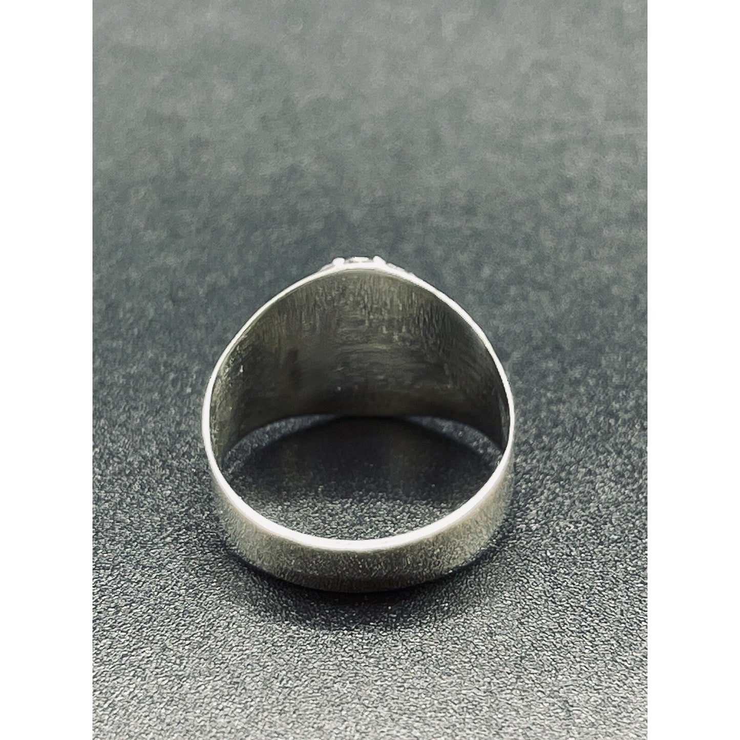 New Condition Sterling Silver Bali Style Turquoise Ring Size 7.00