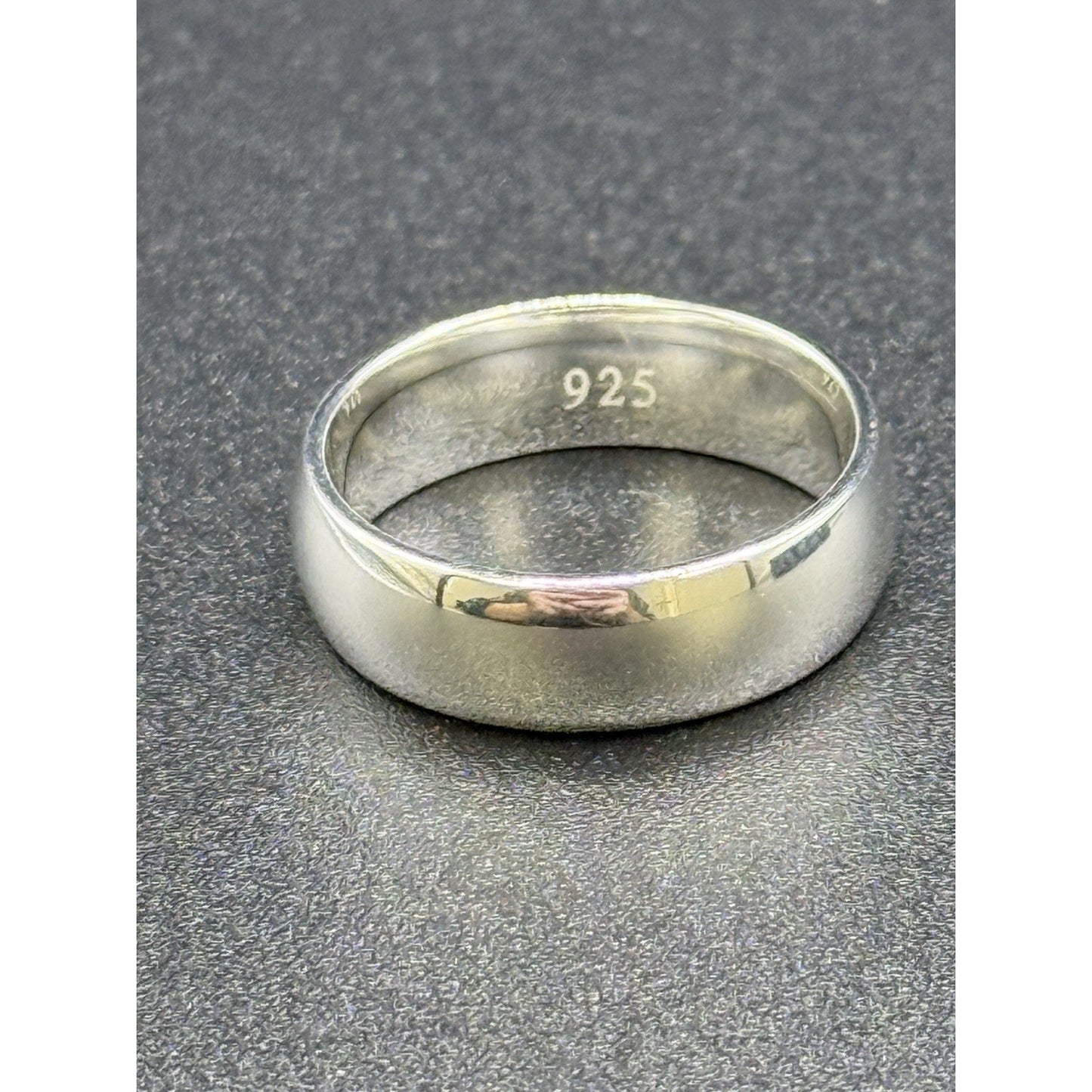 New Condition Sterling Silver 6MM Wedding Band Size 7.00