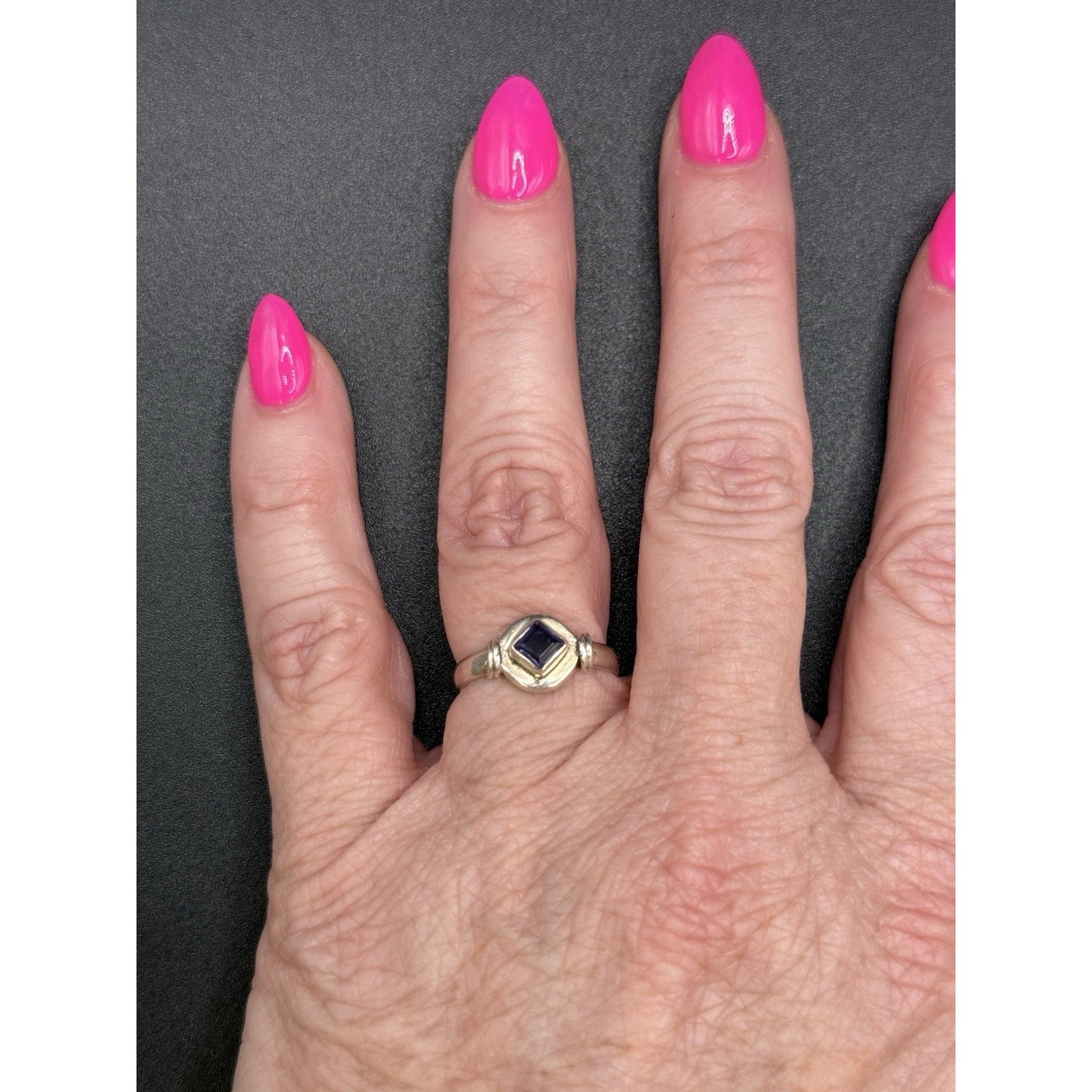Vintage Sterling Silver Genuine Amethyst Ring Size 6.25 Q2
