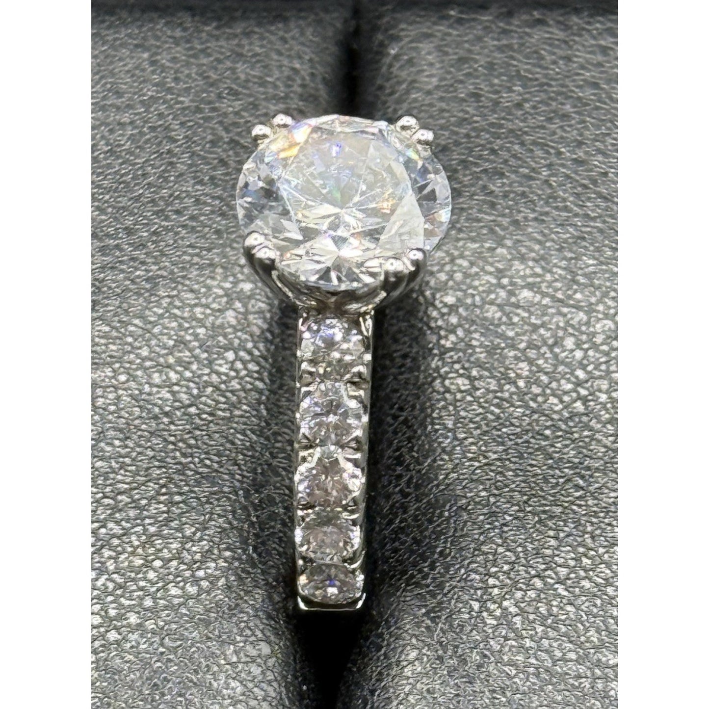 EUC Sterling Silver Cubic Zirconia 3 carat Engagement Ring Size 6.25 Q23