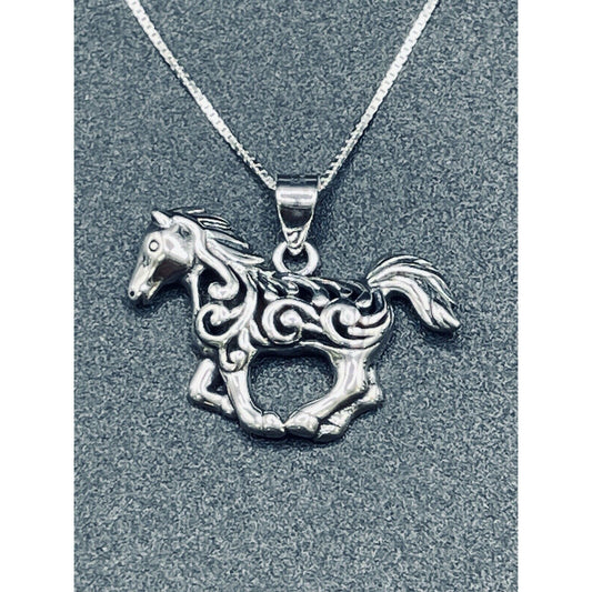 18” New Condition Horse Pendant Necklace Box Chain 925