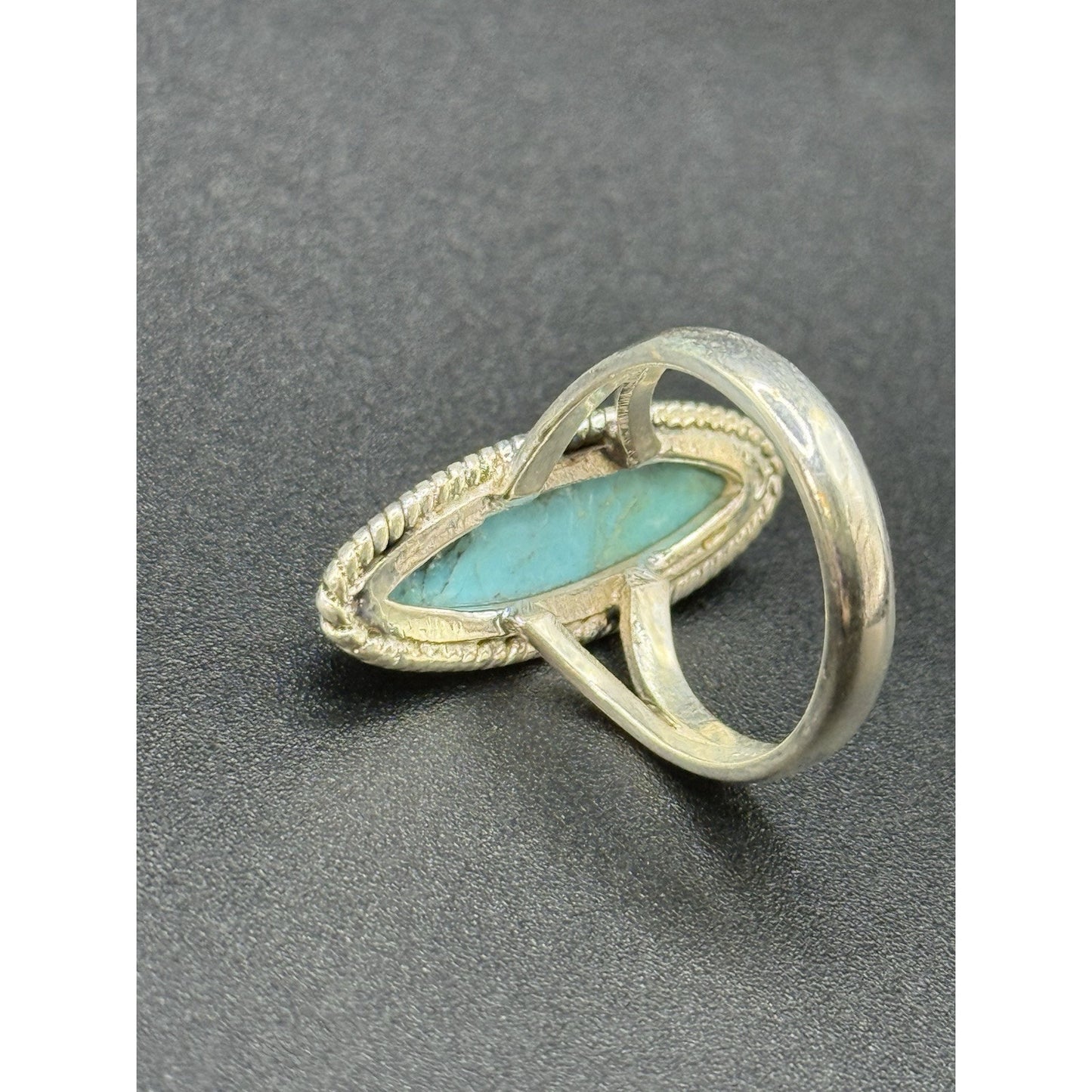 New Condition Sterling Silver Turquoise Oblong Ring Size 7.00