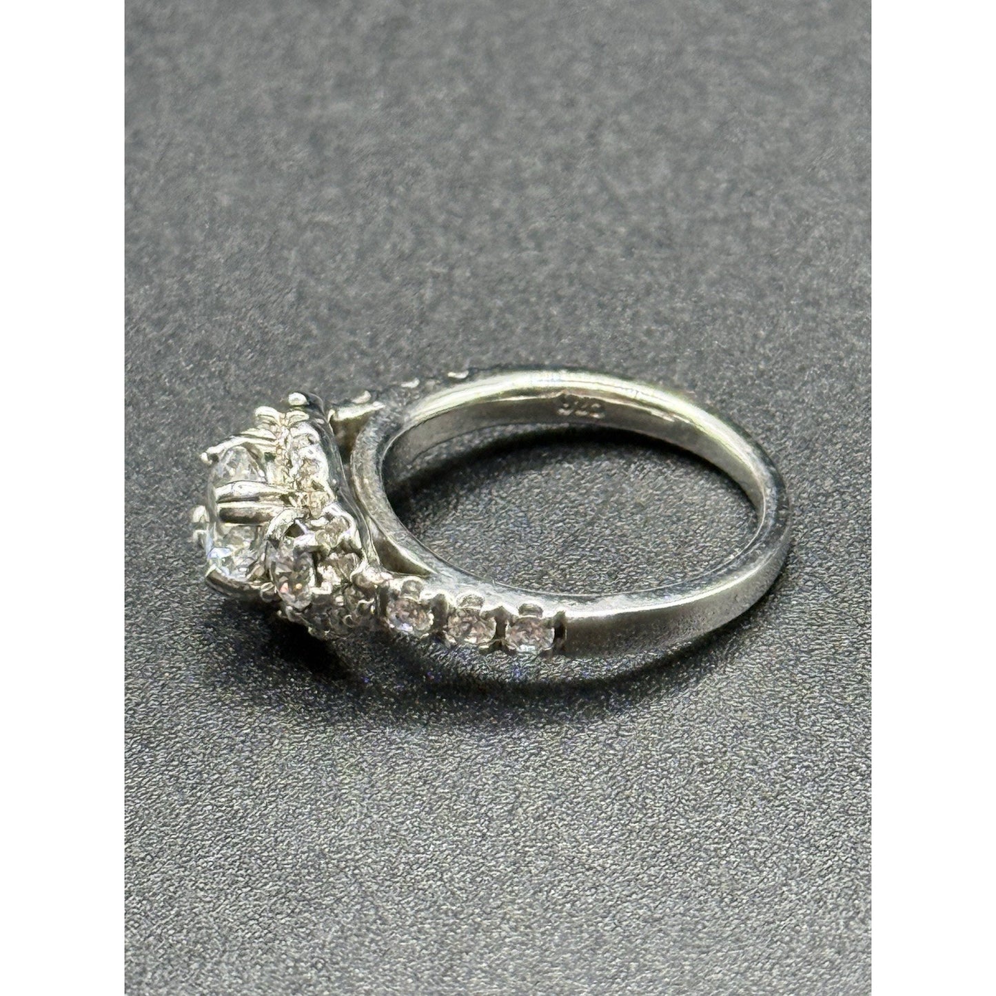 EUC Sterling Silver Cubic Zirconia 3-Stone Halo Ring Size 6.25 Q23